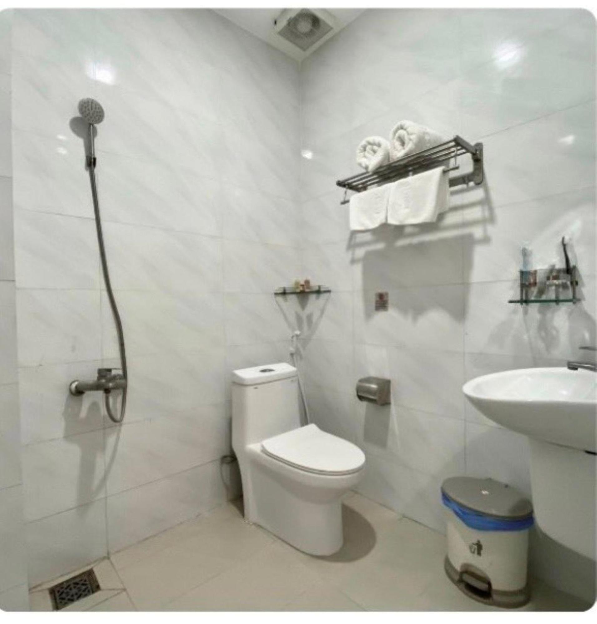 Bien Dong Hotel Dao Phu Quy Cu Lao Thu Esterno foto