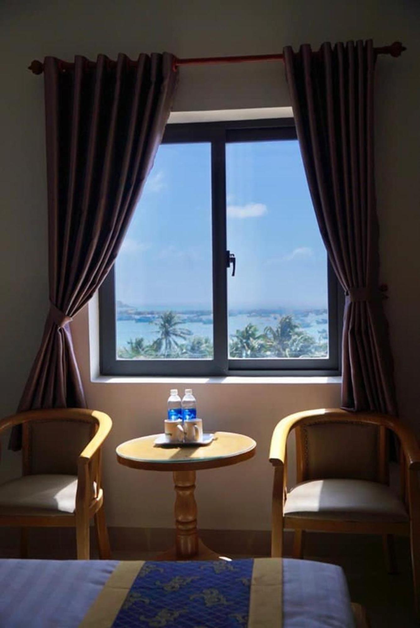 Bien Dong Hotel Dao Phu Quy Cu Lao Thu Esterno foto