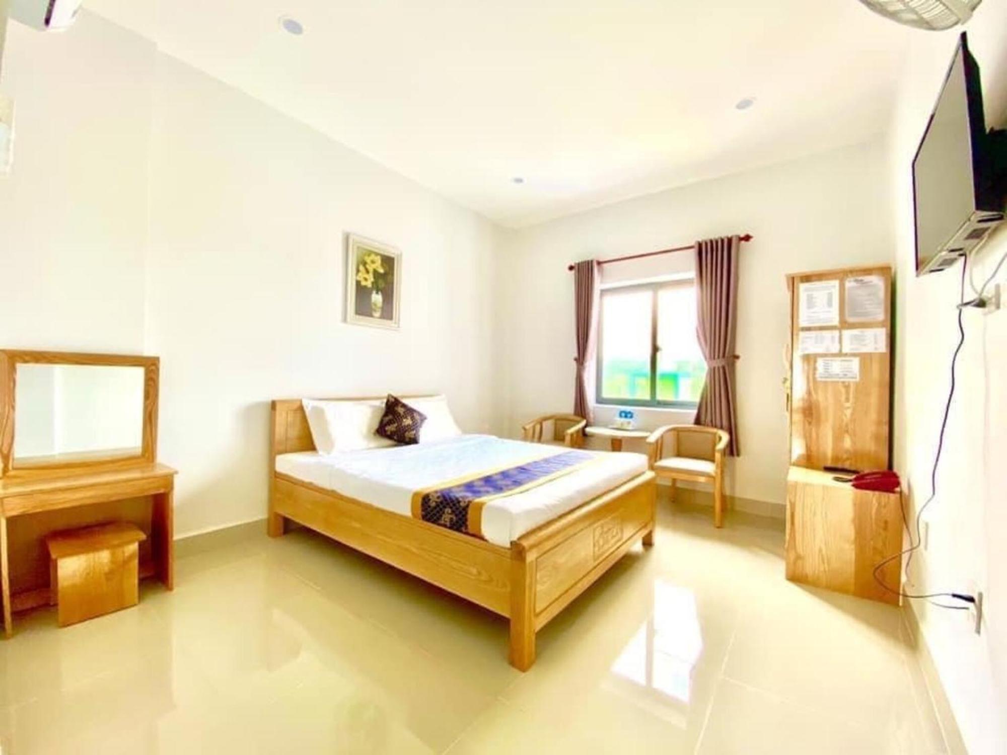 Bien Dong Hotel Dao Phu Quy Cu Lao Thu Esterno foto