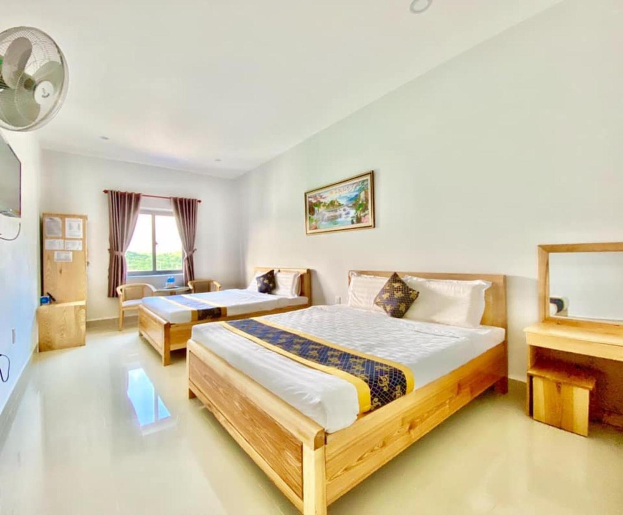Bien Dong Hotel Dao Phu Quy Cu Lao Thu Esterno foto